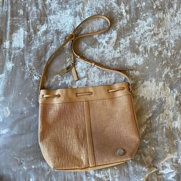 Vince Camuto/ 100 percent Leather Nude Jaxen Hobo - Picture 3 of 8